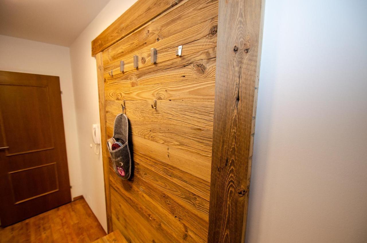 Penthouse Eightyone By All In One Apartments Kaprun Exterior foto